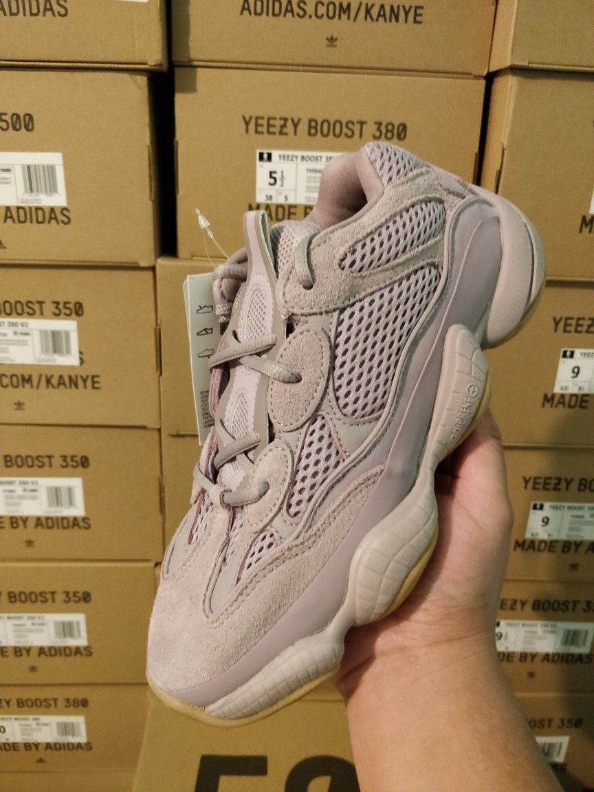 Yeezy 500 Soft Vision size - Main Image