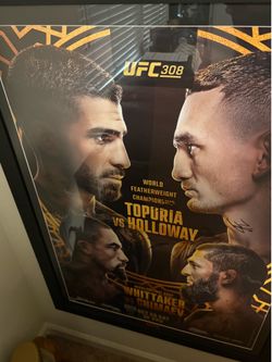 UFC 308 signed event poster Topuria vs. Holloway