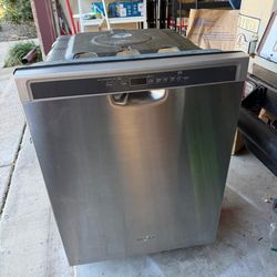 Like new Whirlpool dishwasher