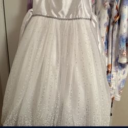 Brand New David’s Bridal Dress Girls Size 8