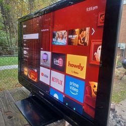 50"PANASONIC 1080P HDTV WITH ROKU REMOTE CONTROL $175 FINAL PRICE READ DESCRIPTION AND SEE ALL PICTURES