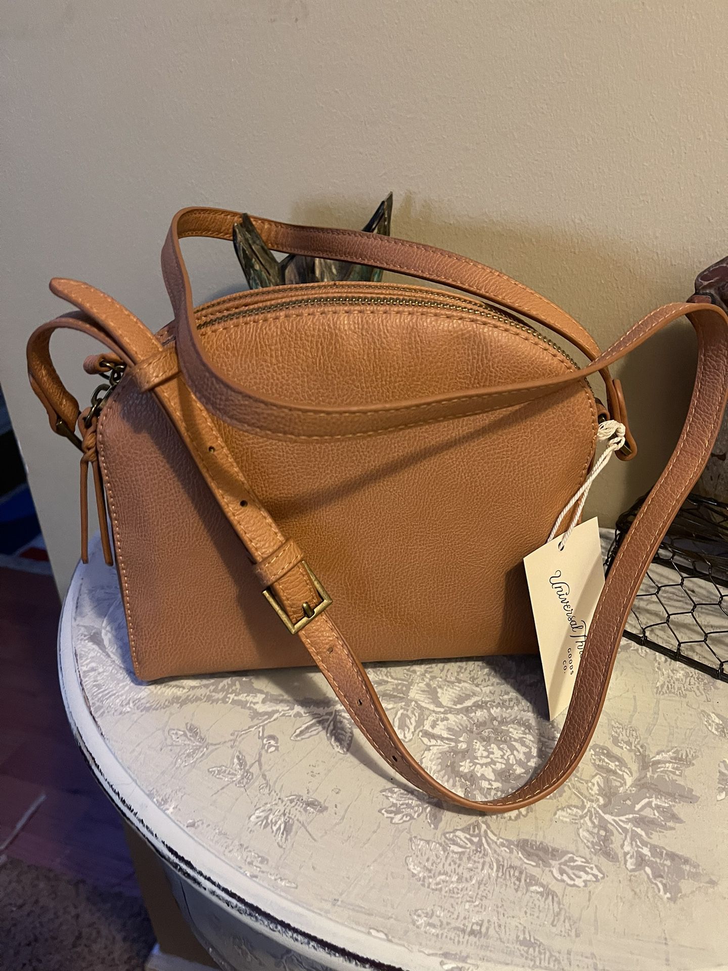 Triple compartment crossbody bag Universal Thread New With Tag Smoke Free  for Sale in Hiram, GA - OfferUp