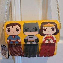 NEW!! SUPER CUTE!! Justice League DC Heros Yellow Crossbody Handbag. NWT