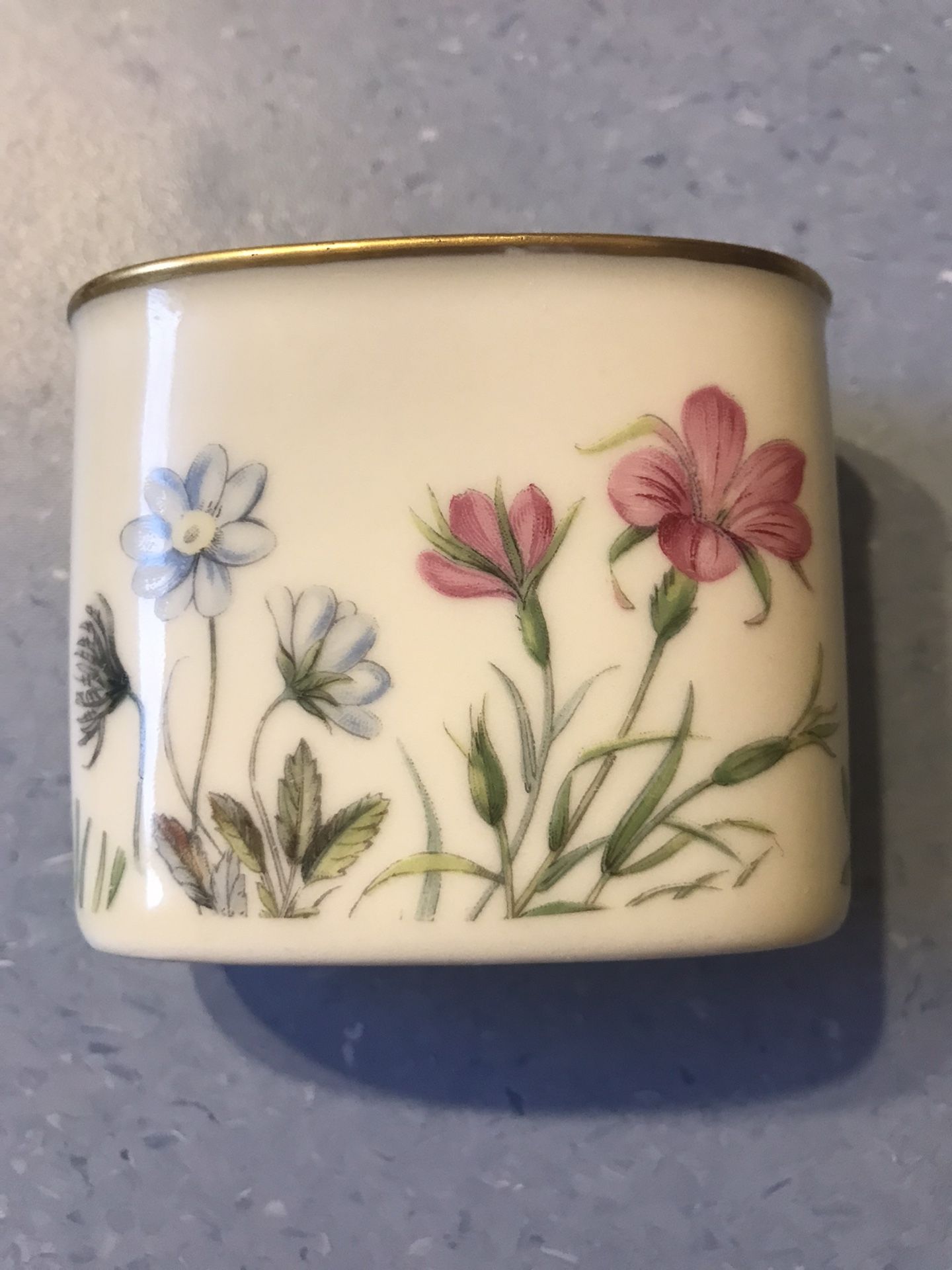 Vintage nice K & A Krautheim Selb Bavaria Germany Cigarette/Toothpick holder