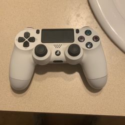 DualShock 4 | White