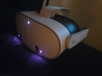 Meta Quest 3S VR Headset
