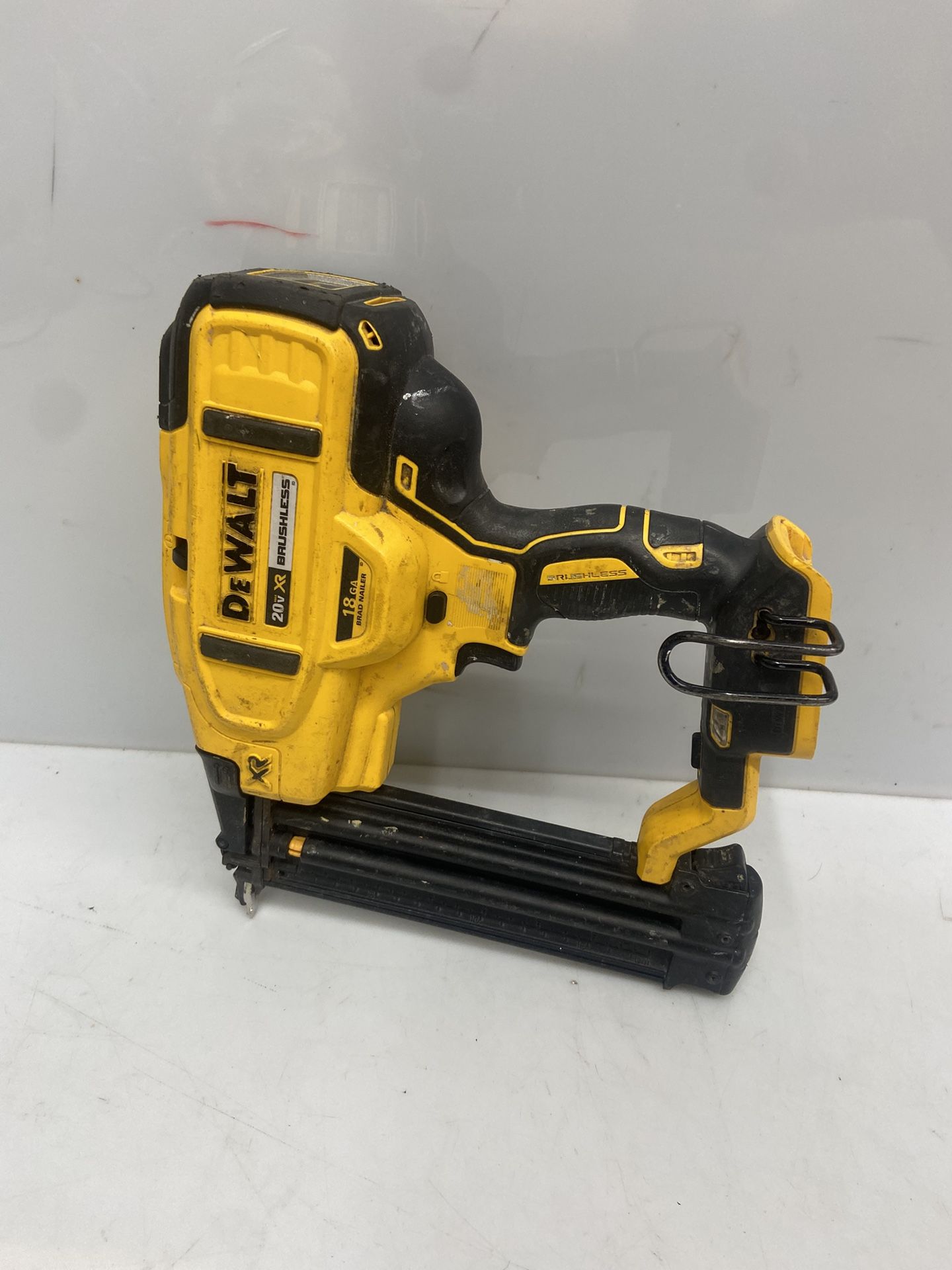 DeWalt 20V MAX XR 18 Ga. Cordless Nailer Tool Only 20 V