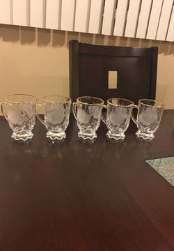 Glassware with gold trim (5)