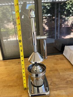 Lemon /orange juicer