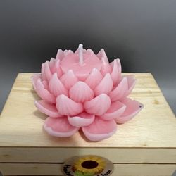 Handmade scented candle 