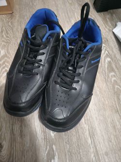 10.5 Men's Brunswick Bowling Shoes