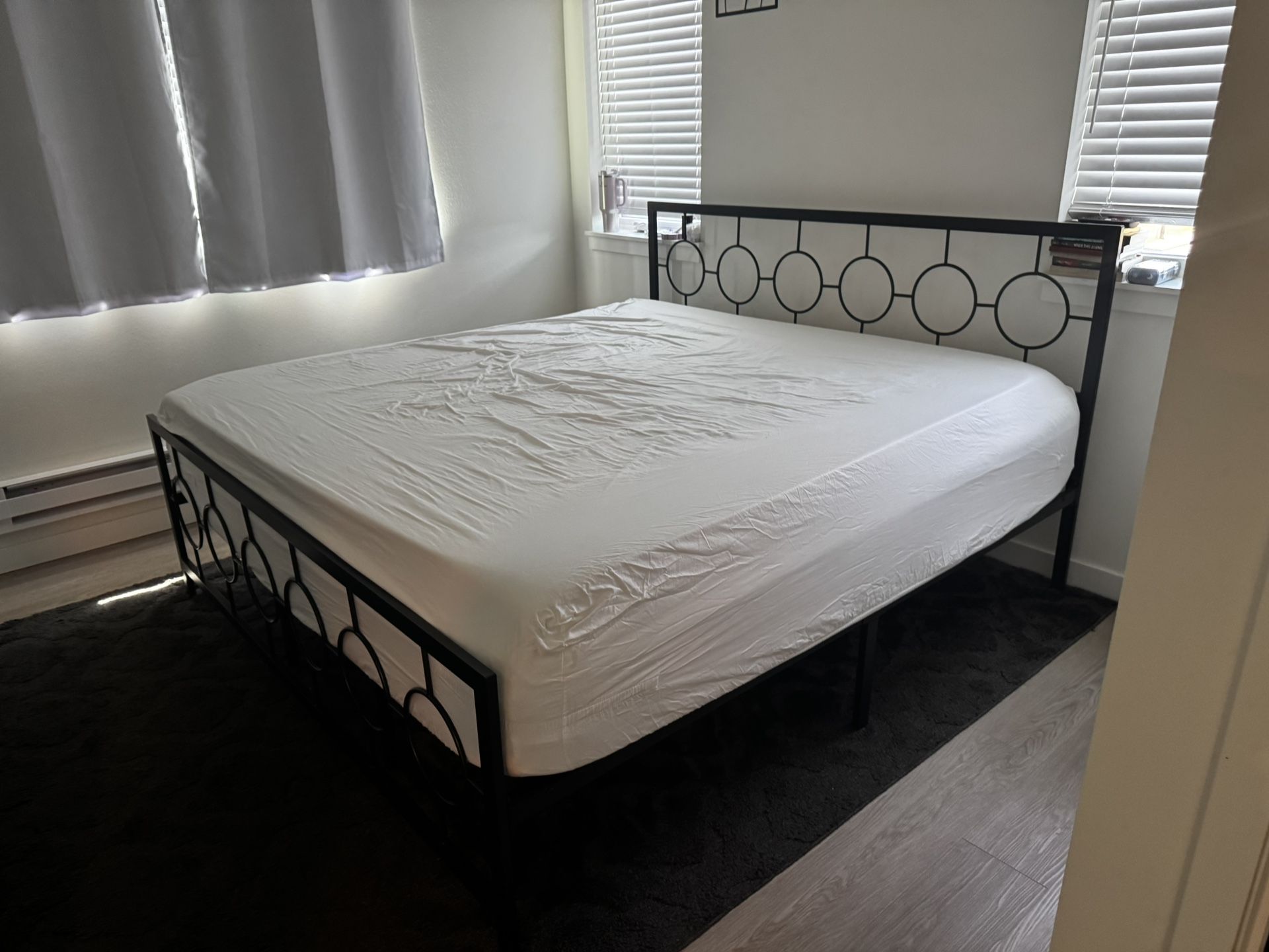 King Size Mattress (Bed frame Not Included)