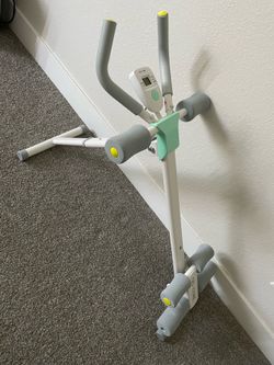 Adjustable ab trainer machine