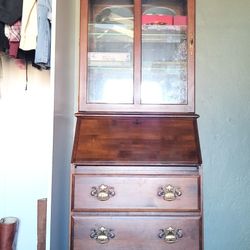 Secretary Desk With Hutch