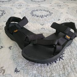 TEVA BOYS SANDALS. Never Used. NEW