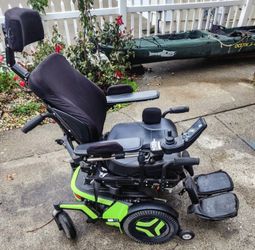 PERMOBIL F3 POWER WHEELCHAIR,POWER TILT,RECLINE,LEGS & LIFT.LIGHTS