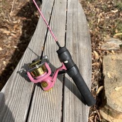 Pink Masters Light Weight Rod And Reel. Perfect For Big Kids And Little Kids . 24 Inches Long