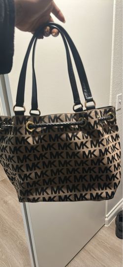 Michael Kors Signature Tote Bag