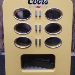 Coors Banquet 12 Can Dispenser 