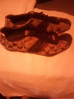 Brown  Coach shoes excellent size 9