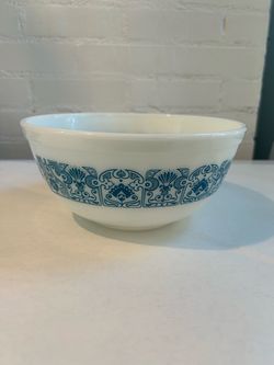 PYREX 2-1/2 Quart 8.75" Diameter Mixing Bowl Ovenware Horizon Blue 403