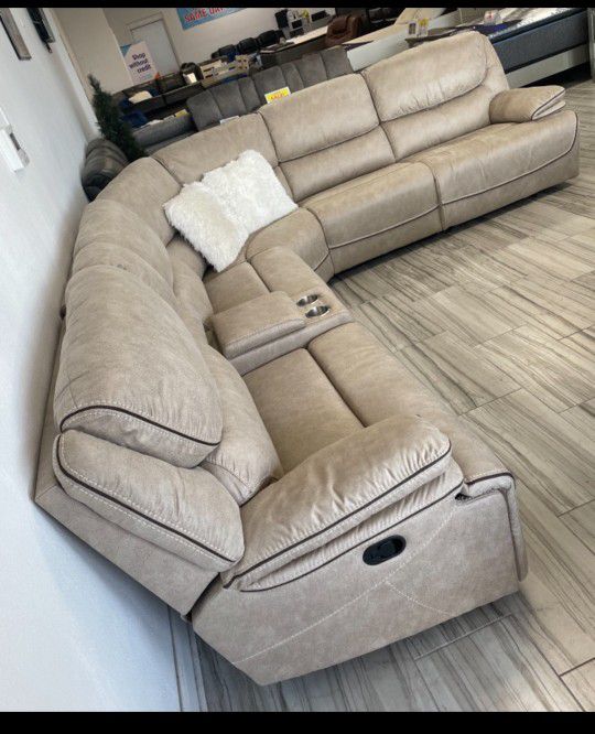 *Weekend Special*---Alejandra Sophisticated Mocha Fabric Reclining Sectional Sofa---Delivery And Easy Financing Available🫡