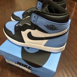 Jordan 1 Retro Hi UNC Toe Size 8.0 DS