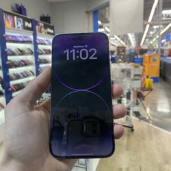 iPhone 14 Pro Max Unlocked 128Gb With Free Charger And warranty 