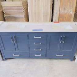 “72” Beautiful Bathroom Vanity in Navy Blue Shaker double sink, Soft Close Solid Wood, 6 drawers and 4 doors and modern handles with Marble Top 