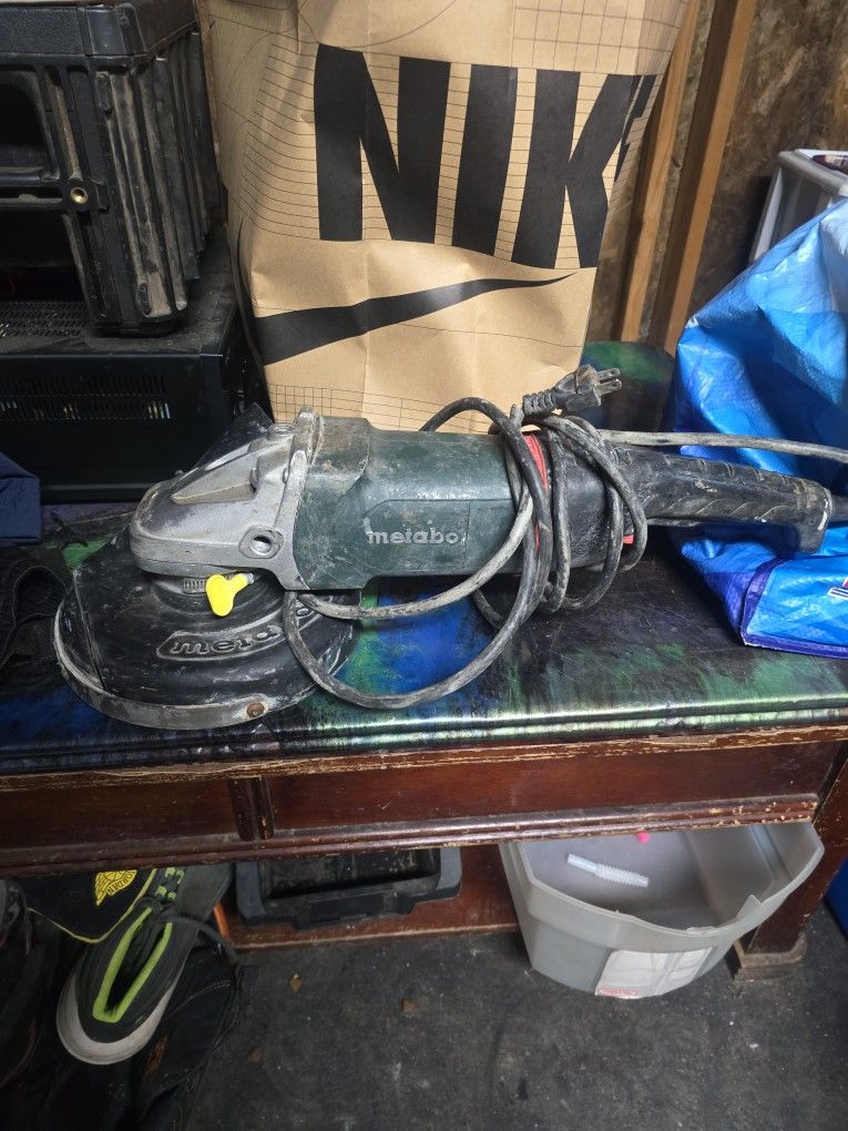 METABO Angle Grinder: 120V AC, 7 in Dia, 15 A, 6,600 RPM, (1) Bare Tool, 18 in Tool Lg