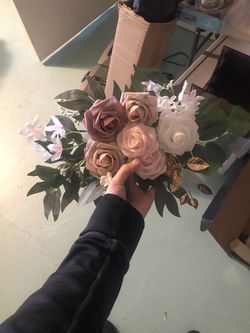 Wedding items/ lings faux flowers