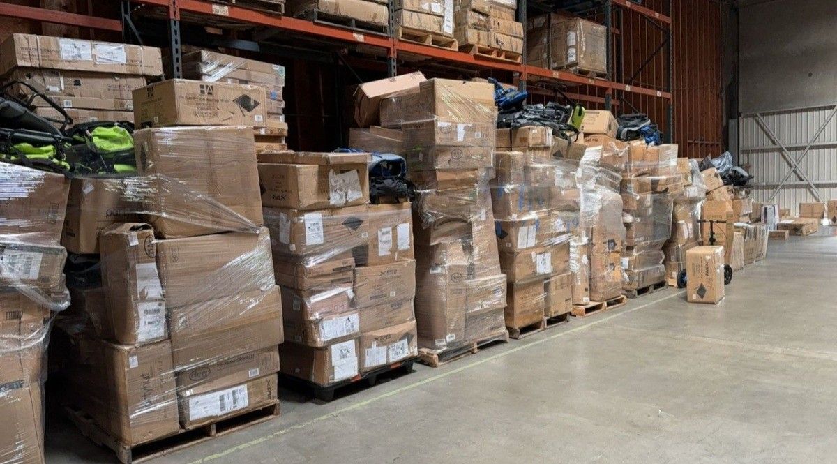 LIQUIDATION WAREHOUSE RETURNED ITEM SALE! PALLETS