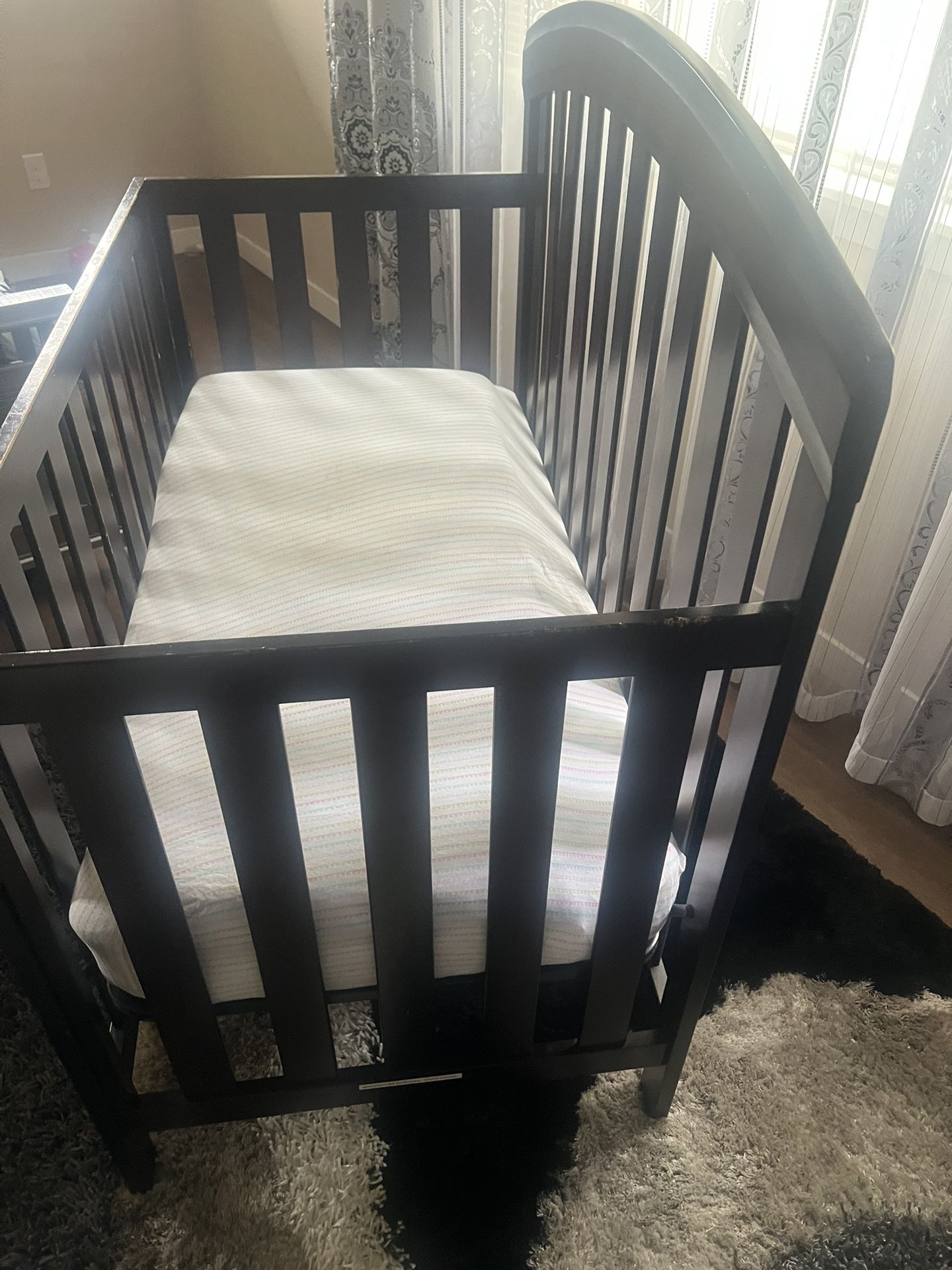 Crib& Mattress