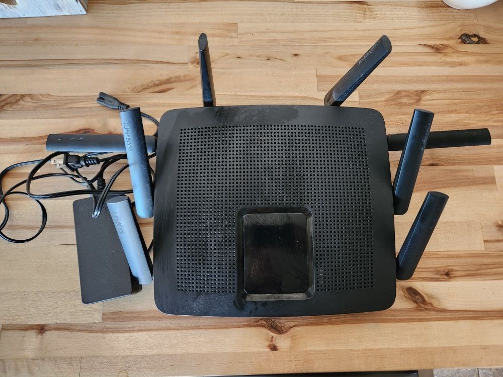 Linksys ea9500 v2 used wifi router