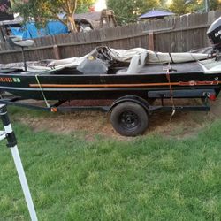 Fishing Boa