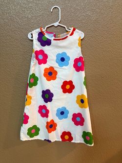 Girl’s Sleeveless Flower Dress Size 4/5t