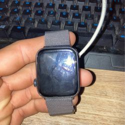 Apple Watch Series 5 42mm