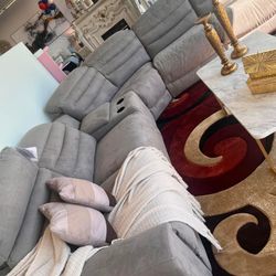 High Performance Power Reclining Sectional 