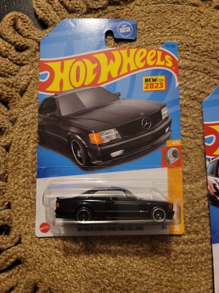 HOT WHEELS