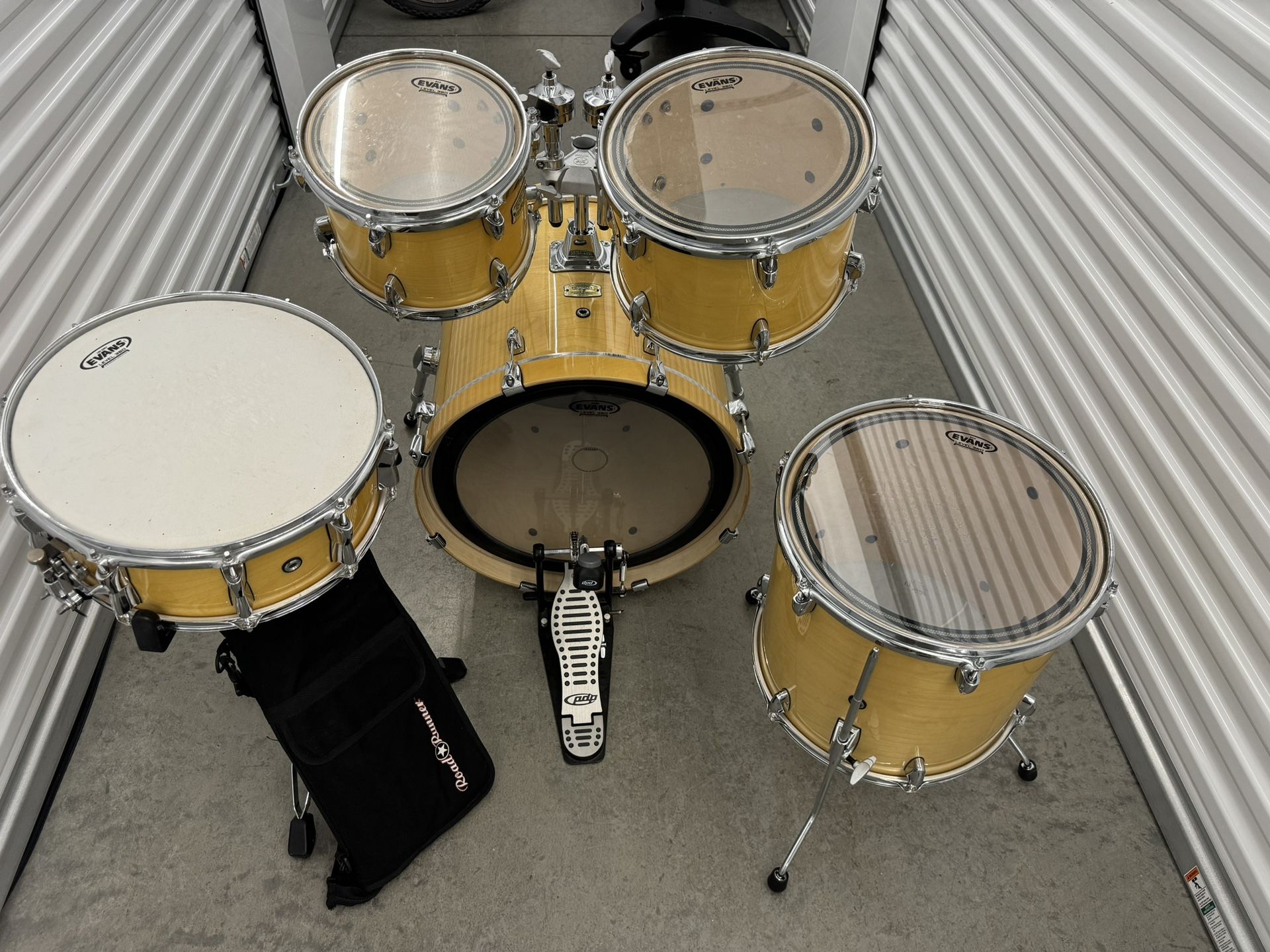 Yamaha Drum Set