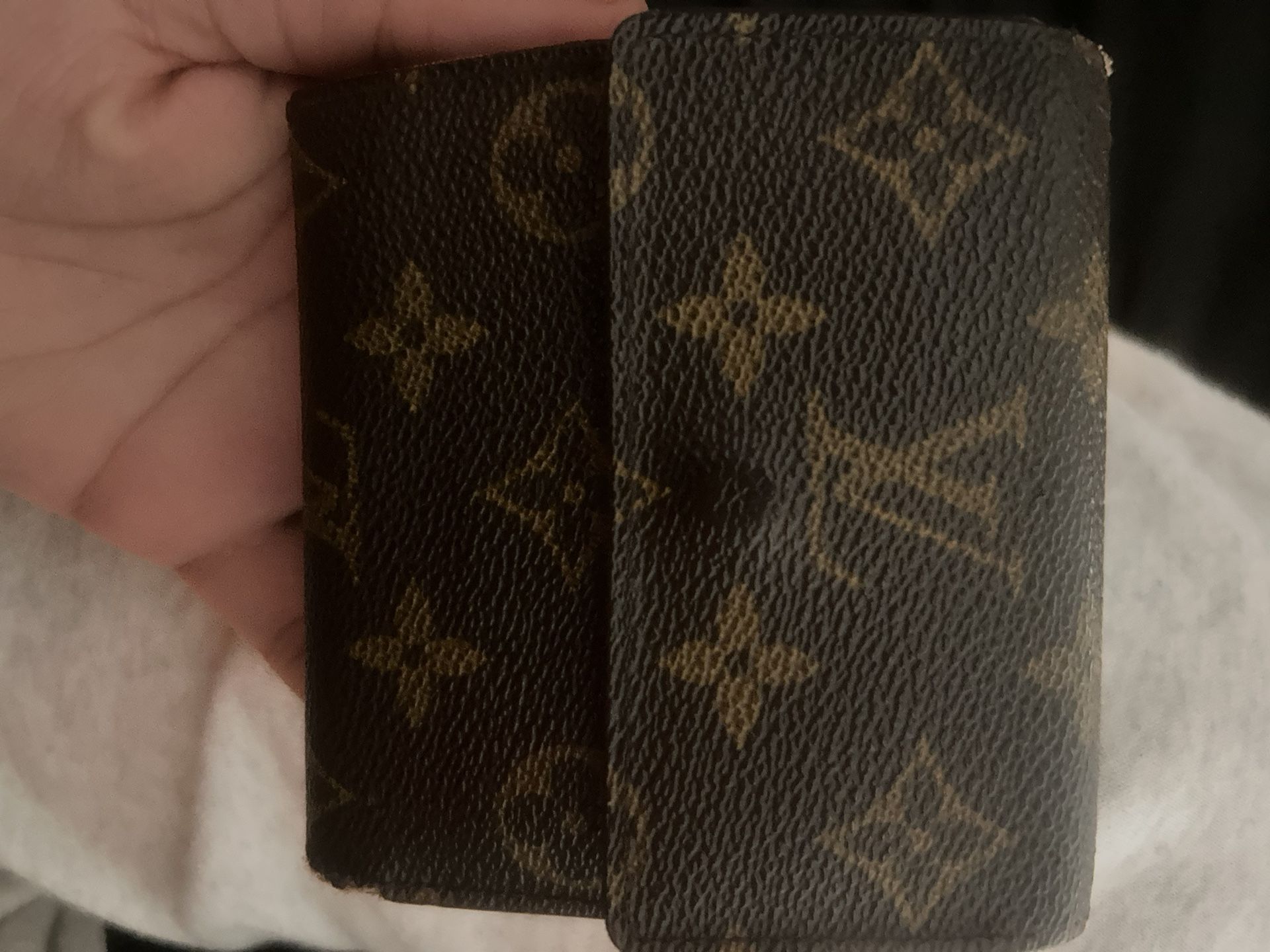 LV Trifold Wallet Pre owned