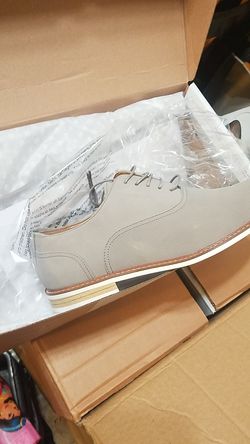 Dress shoes