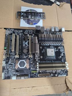 Asus 990FX R2.0 motherboard with AMD FX GPU