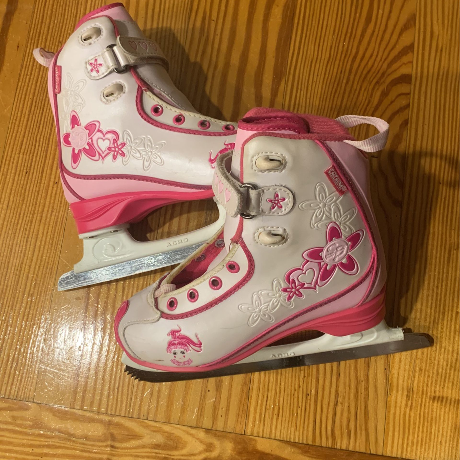 CCM Girls Ice Skates size 1