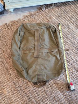 Military Surplus Equipment Bag / Kit Bag – NSN 8465-01-(contact info removed)
