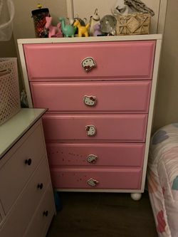 Pink 5-Drawer Dresser with Hello Kitty Knobs