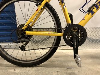 あたや　Trek TREK 6500 ZX 27-SPEED MOUNTAIN BIKE. EXCELLENT CONDITION