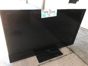 Sony Bravia 75” AWESOME CONDITION AND SCREEN ( not smart)   No remote.  First $100 cash pick up only