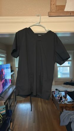 Men’s Scrubs Size Large 5 Sets