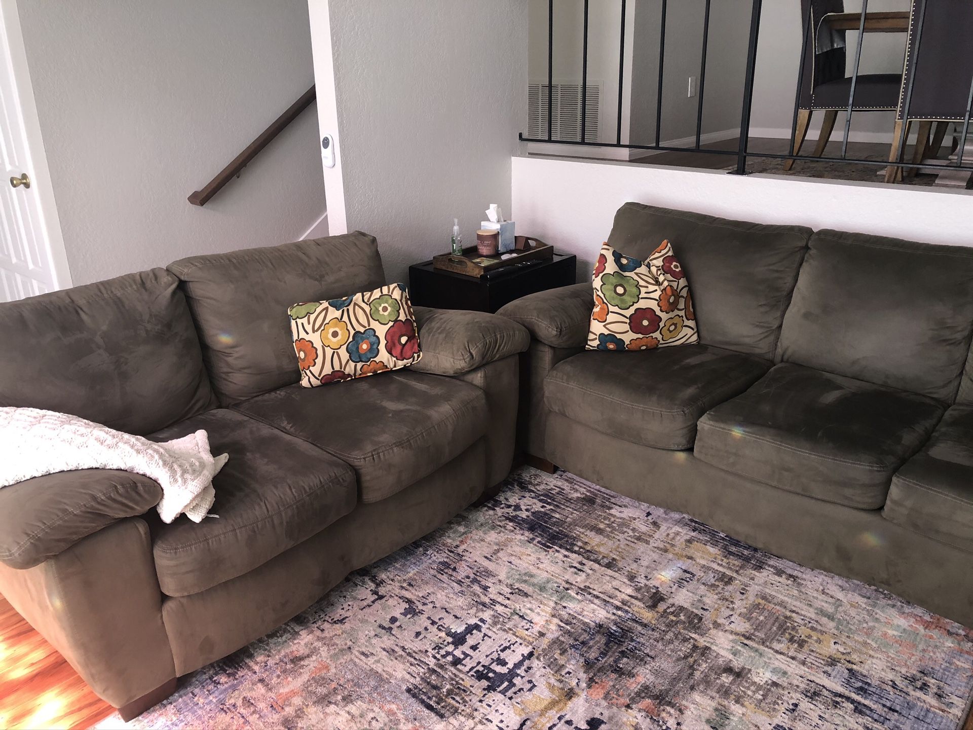 Couch/Sofa & Loveseat